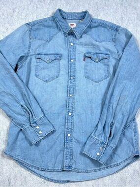 Levi's Men's Light Blue Denim Pearl Western Button-Down Shirt